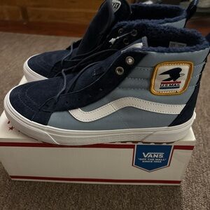 Vans USPS Skate-Hi Mte-1 Sherpa lined New Old Stock in box with tags circa 2021